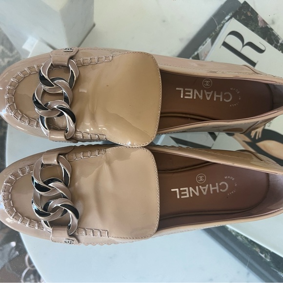 Chanel Women's Beige Loafers - Picture 1 of 6